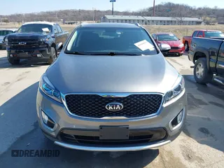 2016 Kia Sorento EX with VIN 5XYPH4A5XGG039708, listed as a IAAI auction lot 41694923 with 87,887 mi miles. Bid and sale history available at carsss.com. Image 13.