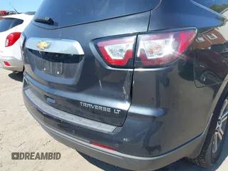 2015 Chevrolet Traverse LT z VIN 1GNKRGKD1FJ229238, wystawiony jako IAAI lot #42543288 z przebiegiem 285 667 mil mil oraz . Historia ofert i sprzedaży dostępna na DreamBid. Obrazek 6.