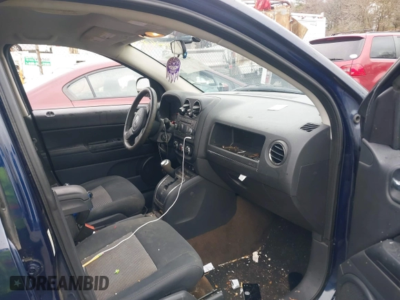 2013 Jeep Compass Latitude with VIN 1C4NJDEB5DD218146, listed as a IAAI auction lot 41849048 with 161,854 mi miles. Bid and sale history available at carsss.com. Image 5.