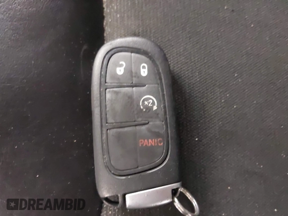 2021 Jeep Cherokee Trailhawk z VIN 1C4PJMBX5MD231018, wystawiony jako IAAI lot #42029850 z przebiegiem 66 525 mil mil oraz . Historia ofert i sprzedaży dostępna na DreamBid. Obrazek 11.