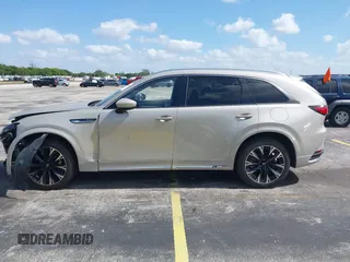2024 Mazda CX-90 3.3 Turbo S with VIN JM3KK1HC3R1140968, listed as a IAAI auction lot 41171258 with 28,139 mi miles. Bid and sale history available at carsss.com. Image 14.