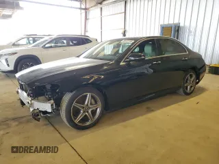 2020 Mercedes-Benz E 350 z VIN W1KZF8DB0LA840445, wystawiony jako Copart lot #46449195 z przebiegiem 50 671 mil mil oraz Szkoda całkowita • Salvage title. Historia ofert i sprzedaży dostępna na DreamBid. Obrazek 1.