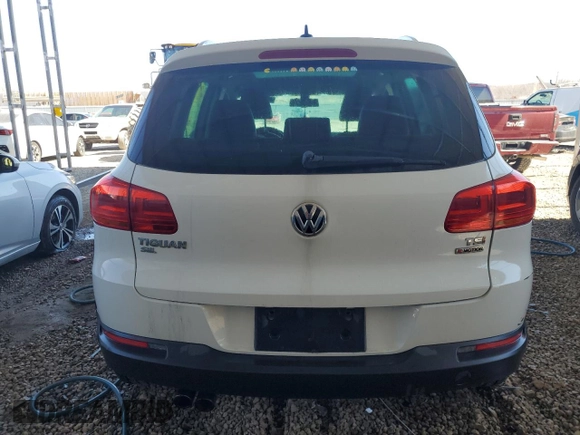 2016 Volkswagen Tiguan S with VIN WVGBV7AX4GW600148, listed as a Copart auction lot 48998855 with 111,480 mi miles and Clean Title. Bid and sale history available at DreamBid. Image 6.