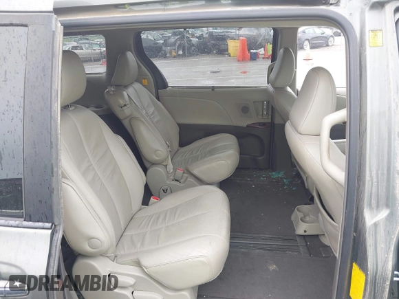 2011 Toyota Sienna XLE AAS with VIN 5TDYK3DC7BS041020, listed as a IAAI auction lot 42218328 with Not Provided miles and . Bid and sale history available at DreamBid. Image 8.