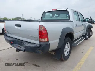 2008 Toyota Tacoma PreRunner with VIN 5TEJU62N38Z478817, listed as a IAAI auction lot 41908959 with 117,707 mi miles. Bid and sale history available at carsss.com. Image 4.