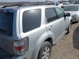 2008 Mercury Mariner with VIN 4M2CU81188KJ08352, listed as a IAAI auction lot 41790253 with 133,189 mi miles. Bid and sale history available at carsss.com. Image 4.