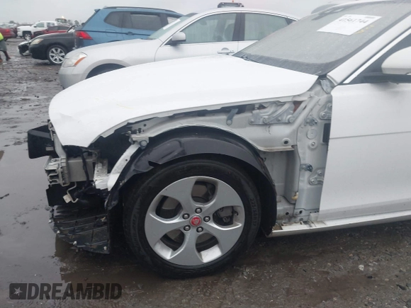 2017 Jaguar XE 25t z VIN SAJAR4BG2HA974050, wystawiony jako IAAI lot #41561744 z przebiegiem 131 266 mil mil oraz . Historia ofert i sprzedaży dostępna na DreamBid. Obrazek 15.