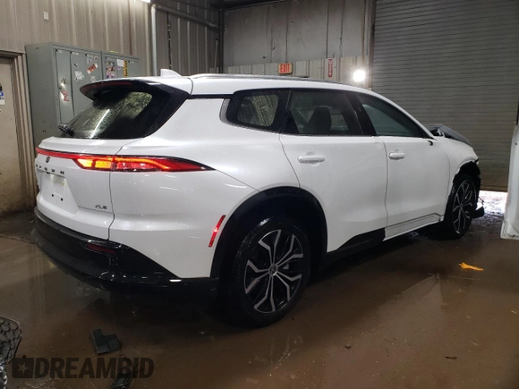 2025 Toyota Crown XLE z VIN JTDACAAJ4S3006538, wystawiony jako Copart lot #52365795 z przebiegiem 1811 mil mil oraz Szkoda całkowita • Salvage title. Historia ofert i sprzedaży dostępna na DreamBid. Obrazek 3.
