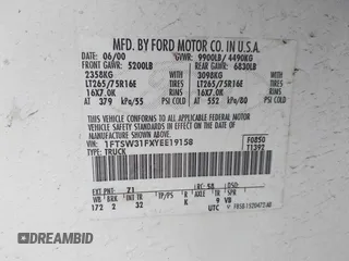 2000 Ford F-350 XL z VIN 1FTSW31FXYEE19158, wystawiony jako IAAI lot #41882378 z przebiegiem 287 101 mil mil oraz . Historia ofert i sprzedaży dostępna na DreamBid. Obrazek 9.