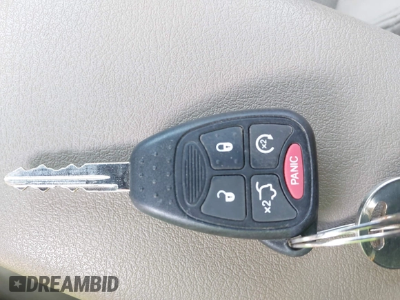 2014 Jeep Patriot Latitude z VIN 1C4NJPFB1ED859456, wystawiony jako IAAI lot #42471828 z przebiegiem 66 233 mil mil oraz . Historia ofert i sprzedaży dostępna na DreamBid. Obrazek 11.