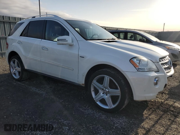 2011 Mercedes-Benz M 350 with VIN 4JGBB2FB2BA678720, listed as a Copart auction lot 51753925 with 212,068 mi miles and Clean title. Bid and sale history available at DreamBid. Image 4.