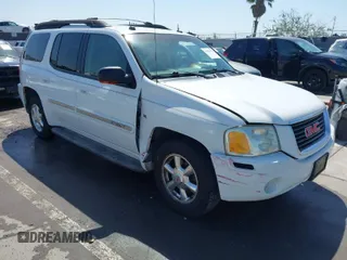 2004 GMC Envoy XL SLE with VIN 1GKES16P346221318, listed as a IAAI auction lot 41959102 with 208,156 mi miles. Bid and sale history available at carsss.com. Image 1.