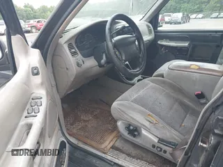 2000 Ford Explorer XLT with VIN 1FMZU63P4YUB12078, listed as a IAAI auction lot 42333783 with 344,100 mi miles and . Bid and sale history available at DreamBid. Image 5.
