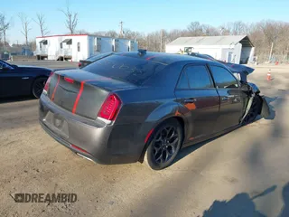 2020 Chrysler 300 S with VIN 2C3CCAGG3LH154817, listed as a IAAI auction lot 41646430 with 73,625 mi miles and . Bid and sale history available at DreamBid. Image 4.