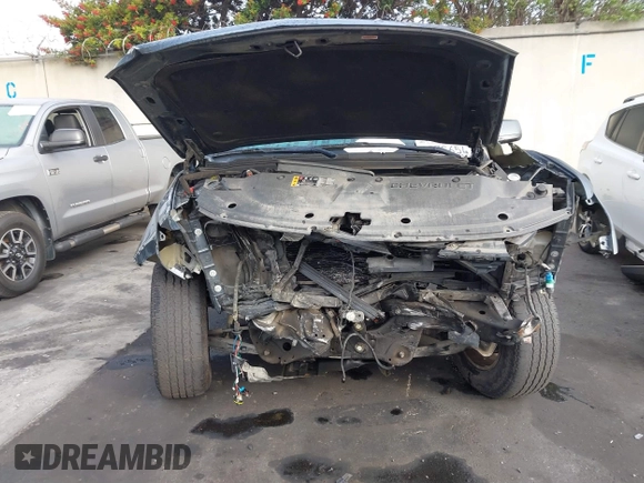 2020 Chevrolet Suburban LT z VIN 1GNSCHKC8LR151570, wystawiony jako IAAI lot #41677348 z przebiegiem Nie podano mil oraz . Historia ofert i sprzedaży dostępna na DreamBid. Obrazek 12.