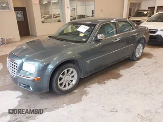 2005 Chrysler 300 with VIN 2C3JA63H95H111269, listed as a IAAI auction lot 41717805 with 102,740 mi miles. Bid and sale history available at carsss.com. Image 17.