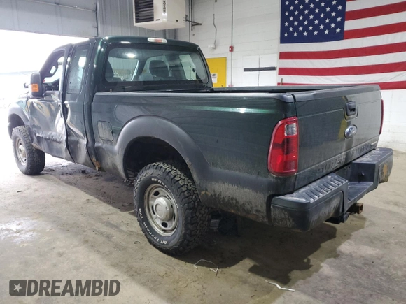 2015 Ford Super Duty F-250 SRW XLT with VIN 1FT7X2B68FED30455, listed as a Copart auction lot 48952315 with 179,081 mi miles and Salvage Title. Bid and sale history available at carsss.com. Image 2.