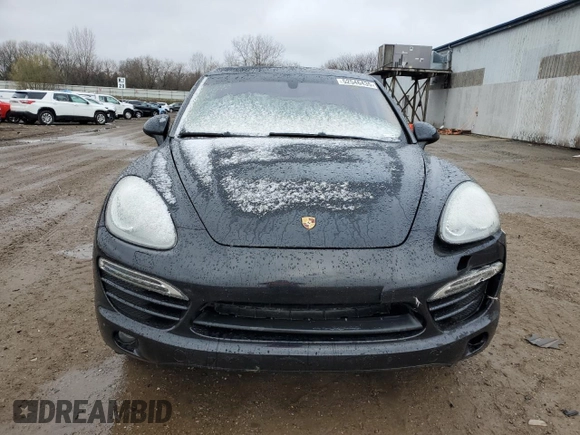 2012 Porsche Cayenne with VIN WP1AA2A21CLA06582, listed as a Copart auction lot 52546435 with 165,731 mi miles and Clean title. Bid and sale history available at DreamBid. Image 5.