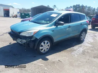 2013 Ford Escape S with VIN 1FMCU0F78DUA70572, listed as a IAAI auction lot 41880136 with 204,249 mi miles. Bid and sale history available at carsss.com. Image 17.