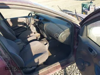 2000 Plymouth Neon Highline z VIN 1P3ES46CXYD633537, wystawiony jako IAAI lot #41736376 z przebiegiem 262 704 mil mil oraz . Historia ofert i sprzedaży dostępna na DreamBid. Obrazek 5.