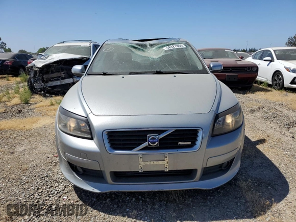 2009 Volvo C30 with VIN YV1MK672892145756, listed as a Copart auction lot 58327804 with 105,121 mi miles and Salvage Title. Bid and sale history available at DreamBid. Image 5.
