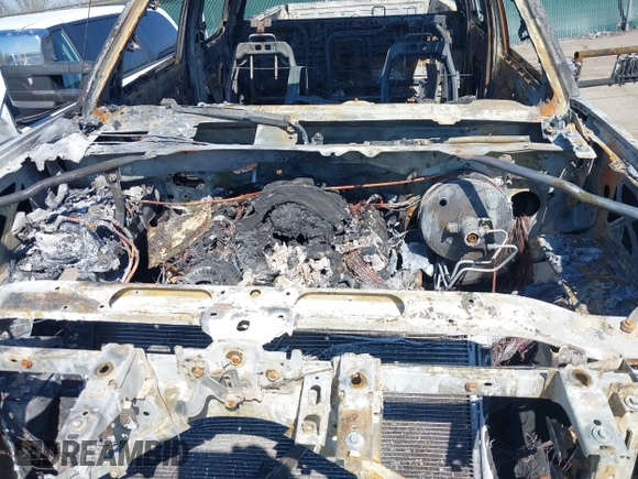 2015 GMC Sierra 1500 SLT with VIN 3GTU2VEJ2FG322198, listed as a IAAI auction lot 42031059 with Not Provided miles and . Bid and sale history available at DreamBid. Image 10.