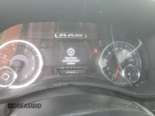 2023 Ram 2500 Laramie z VIN 3C6UR5FL3PG540235, wystawiony jako Copart lot #46997225 z przebiegiem 73 442 mil mil oraz Szkoda całkowita • Salvage title. Historia ofert i sprzedaży dostępna na DreamBid. Obrazek 9.