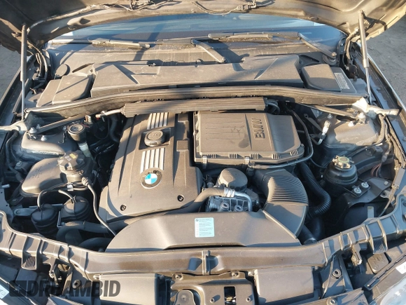 2010 BMW 1 Series 135i with VIN WBAUC7C52AVK81261, listed as a IAAI auction lot 41344077 with 110,745 mi miles and . Bid and sale history available at carsss.com. Image 10.