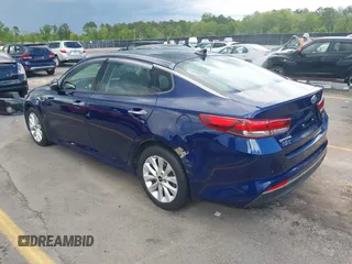 2018 Kia Optima LX with VIN 5XXGT4L32JG189009, listed as a IAAI auction lot 42010285 with 313,004 mi miles. Bid and sale history available at carsss.com. Image 3.