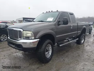 2004 Ford Super Duty F-250 XL with VIN 1FTNX21P54EC50710, listed as a IAAI auction lot 41541098 with 205,003 mi miles. Bid and sale history available at carsss.com. Image 17.