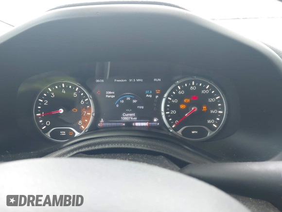 2015 Jeep Renegade Trailhawk z VIN ZACCJBCT9FPB36609, wystawiony jako IAAI lot #42593933 z przebiegiem 106 074 mil mil oraz . Historia ofert i sprzedaży dostępna na DreamBid. Obrazek 7.