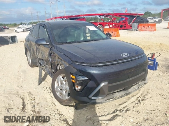 2025 Hyundai Kona SE with VIN KM8HA3AB4SU236501, listed as a IAAI auction lot 41595123 with 3,697 mi miles. Bid and sale history available at carsss.com. Image 1.