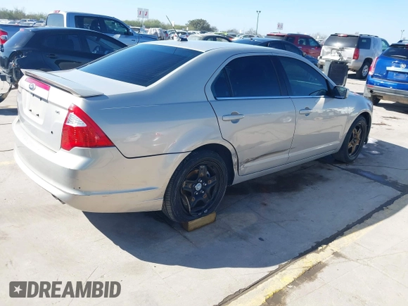 2010 Ford Fusion SE with VIN 3FAHP0HA7AR376956, listed as a IAAI auction lot 41162656 with 171,546 mi miles. Bid and sale history available at carsss.com. Image 4.