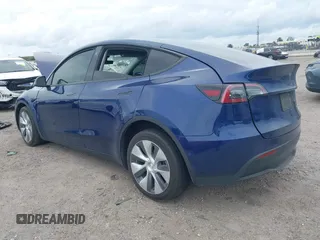 2022 Tesla Model Y Long Range z VIN 7SAYGDEE9NA002493, wystawiony jako IAAI lot #41756460 z przebiegiem 68 315 mil mil oraz . Historia ofert i sprzedaży dostępna na DreamBid. Obrazek 3.