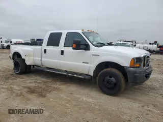 2005 Ford F-350 XL with VIN 1FTWW33P05EB61543, listed as a Copart auction lot 50511765 with 42,653 mi miles and Clean Title. Bid and sale history available at DreamBid. Image 4.