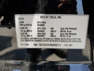 2024 Tesla Model Y Long Range with VIN 7SAYGDEEXRA253111, listed as a Copart auction lot 60929295 with 16,423 mi miles and Salvage title. Bid and sale history available at DreamBid. Image 14.