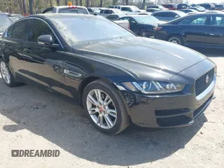 2018 Jaguar XE 25t Premium with VIN SAJAD4FX5JCP22618, listed as a IAAI auction lot 41910986 with 111,256 mi miles. Bid and sale history available at carsss.com. Image 1.