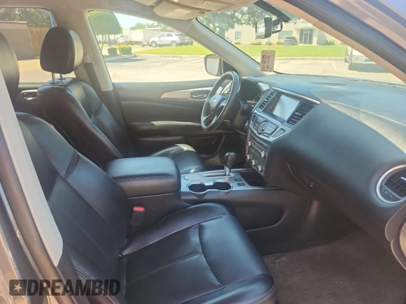 2017 Nissan Pathfinder SL z VIN 5N1DR2MN9HC909286, wystawiony jako Copart lot #58254495 z przebiegiem 80 084 mil mil oraz Szkoda całkowita • Salvage title. Historia ofert i sprzedaży dostępna na DreamBid. Obrazek 5.