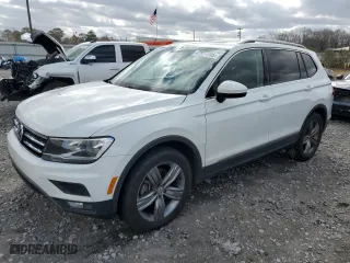 2020 Volkswagen Tiguan SE with VIN 3VV3B7AX3LM102634, listed as a Copart auction lot 47877745 with 132,701 mi miles and Salvage Title. Bid and sale history available at carsss.com. Image 1.