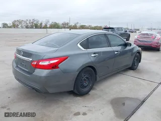 2016 Nissan Altima 2.5 S with VIN 1N4AL3APXGN343250, listed as a IAAI auction lot 41093392 with 209,728 mi miles. Bid and sale history available at carsss.com. Image 4.
