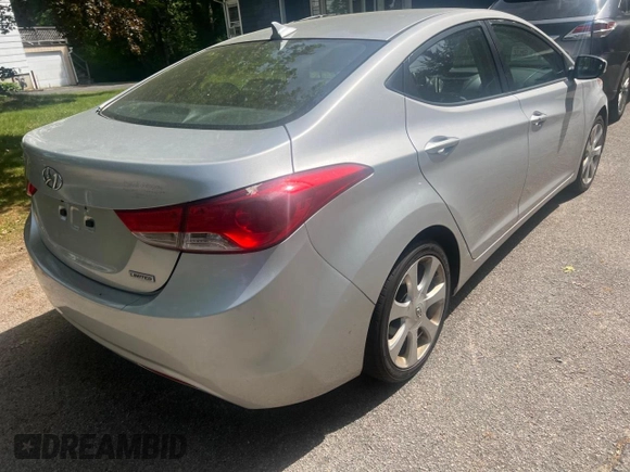 2013 Hyundai Elantra GLS с VIN KMHDH4AE2DU83581, выставлен на аукционе Copart как лот 59219095 с пробегом 154 778 миль миль и Чистый • Clean title. История ставок и продаж доступна на DreamBid. Изображение 4.