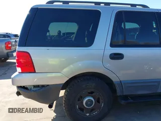 2004 Ford Expedition XLS with VIN 1FMRU13W64LB51765, listed as a IAAI auction lot 41760670 with 84,333 mi miles. Bid and sale history available at carsss.com. Image 18.