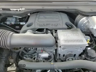 2020 Ram 1500 Laramie z VIN 1C6SRFJT4LN230925, wystawiony jako Copart lot #69454305 z przebiegiem 94 126 mil mil oraz Czysty tytuł • Clean title. Historia ofert i sprzedaży dostępna na DreamBid. Obrazek 14.