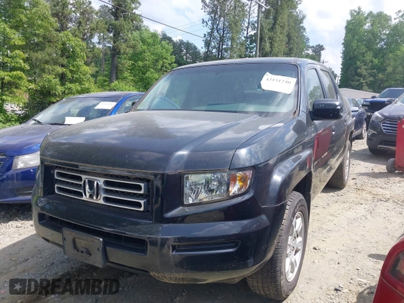 2006 Honda Ridgeline RTS with VIN 2HJYK16426H575651, listed as a IAAI auction lot 42151240 with 262,135 mi miles. Bid and sale history available at carsss.com. Image 2.