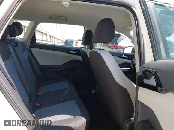 2025 Volkswagen Taos z VIN 3VV5C7B23SM008129, wystawiony jako IAAI lot #41879531 z przebiegiem 3423 mil mil oraz . Historia ofert i sprzedaży dostępna na DreamBid. Obrazek 8.