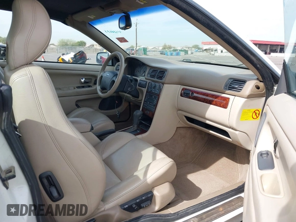 2000 Volvo C70 with VIN YV1NC53D7YJ011411, listed as a IAAI auction lot 41578675 with 63,978 mi miles. Bid and sale history available at carsss.com. Image 5.