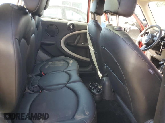 2014 MINI Countryman with VIN WMWZB3C5XEWR42035, listed as a Copart auction lot 61846725 with 105,131 mi miles and Salvage title. Bid and sale history available at DreamBid. Image 10.