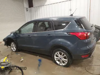 2019 Ford Escape SE z VIN 1FMCU9GD8KUB54347, wystawiony jako Copart lot #87187844 z przebiegiem 86 855 mil mil oraz Szkody całkowita. Historia ofert i sprzedaży dostępna na DreamBid. Obrazek 2.