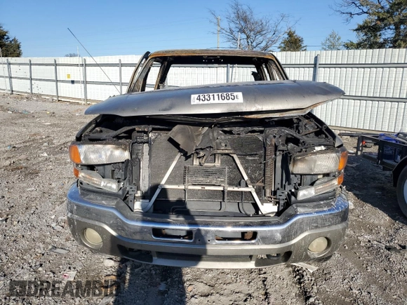 2003 GMC Sierra 2500HD SLE z VIN 1GTHK29U33E101443, wystawiony jako Copart lot #43311685 z przebiegiem Nie podano mil oraz Nie do naprawy • Non repairable. Historia ofert i sprzedaży dostępna na DreamBid. Obrazek 5.