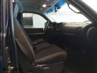 2008 Chevrolet Silverado 1500 LT w/1LT with VIN 2GCEC19C481222752, listed as a IAAI auction lot 41278747 with 211,484 mi miles. Bid and sale history available at carsss.com. Image 5.